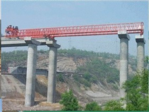 單導梁式架橋機